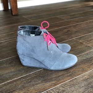 Toms gray suede booties size 9.5